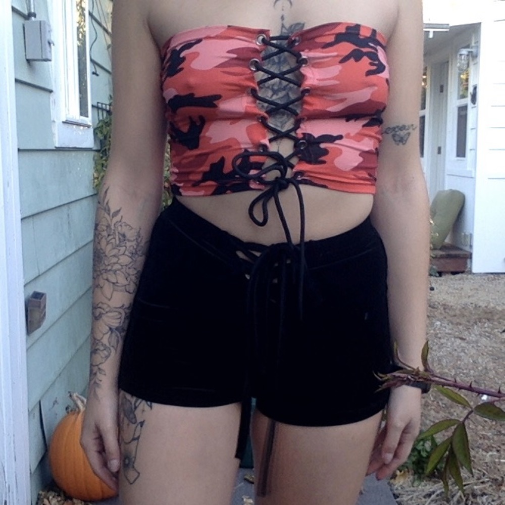 Red Camo Lace-Up Tubetop ❤️🖤